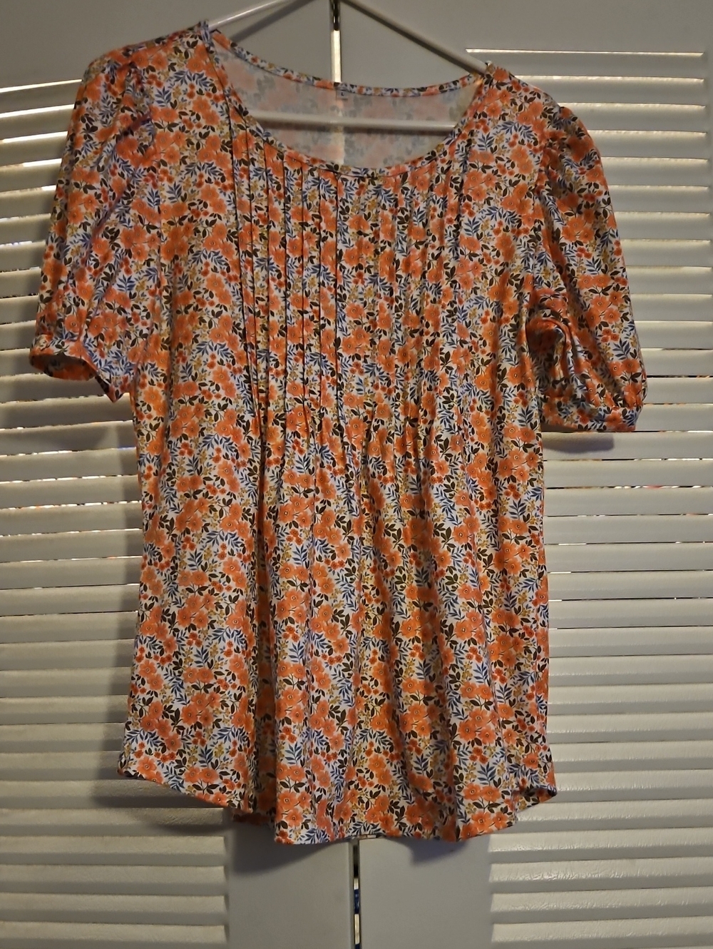 Women's Floral Pintuck Short Sleeve Top - Orange